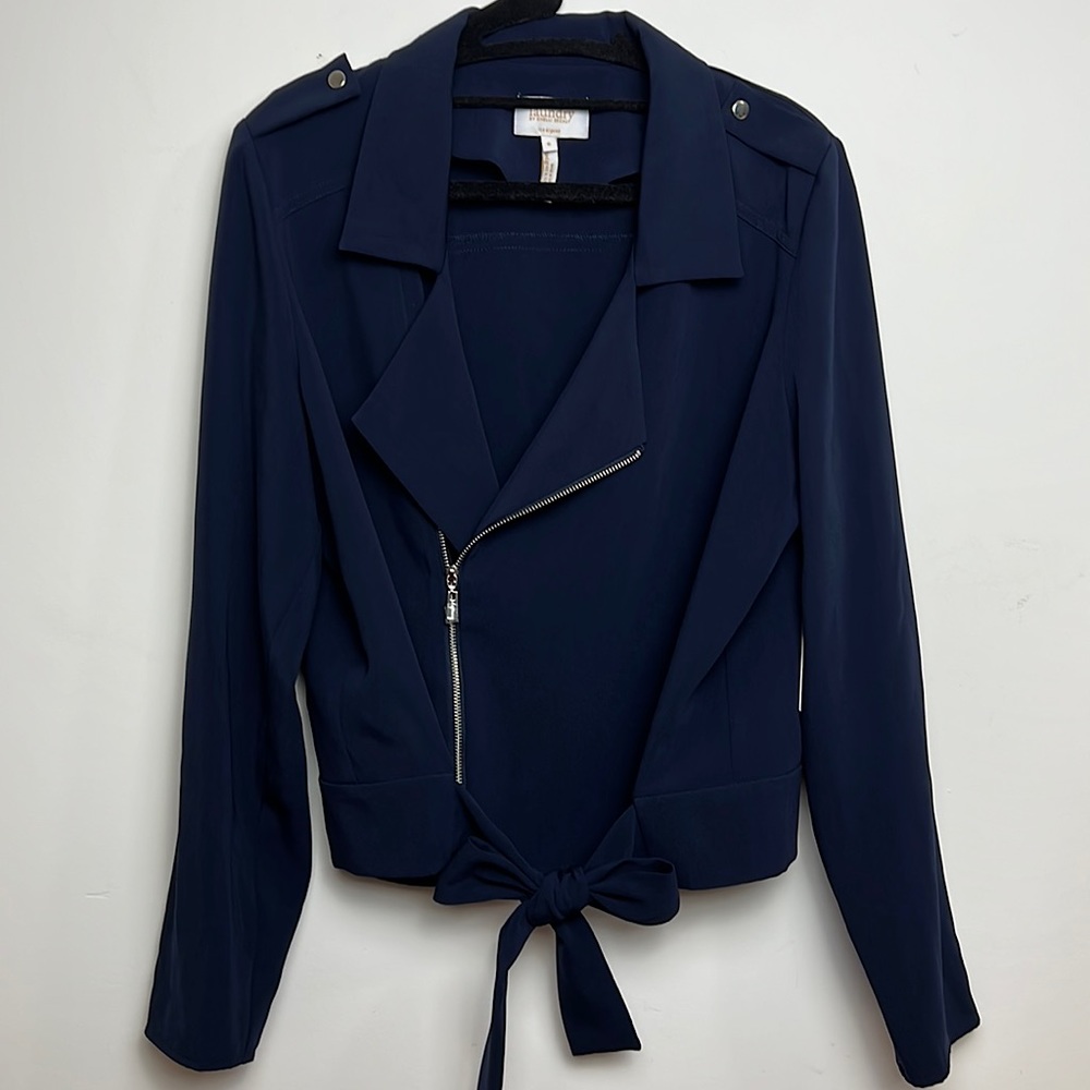 Laundry by shelli Segal navy blue blazer, size 6